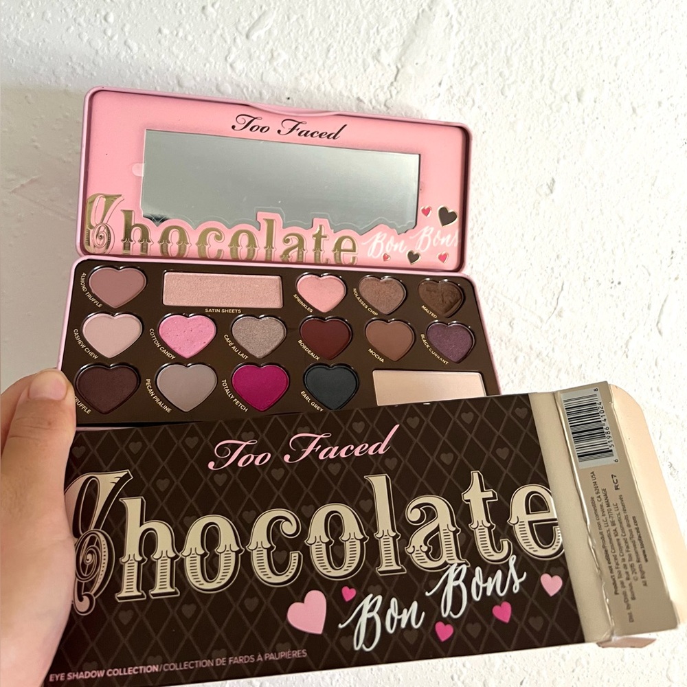 Too Faced Chocolate Bon Bons Eye Shadow  Palette NIB( 2 color Damage